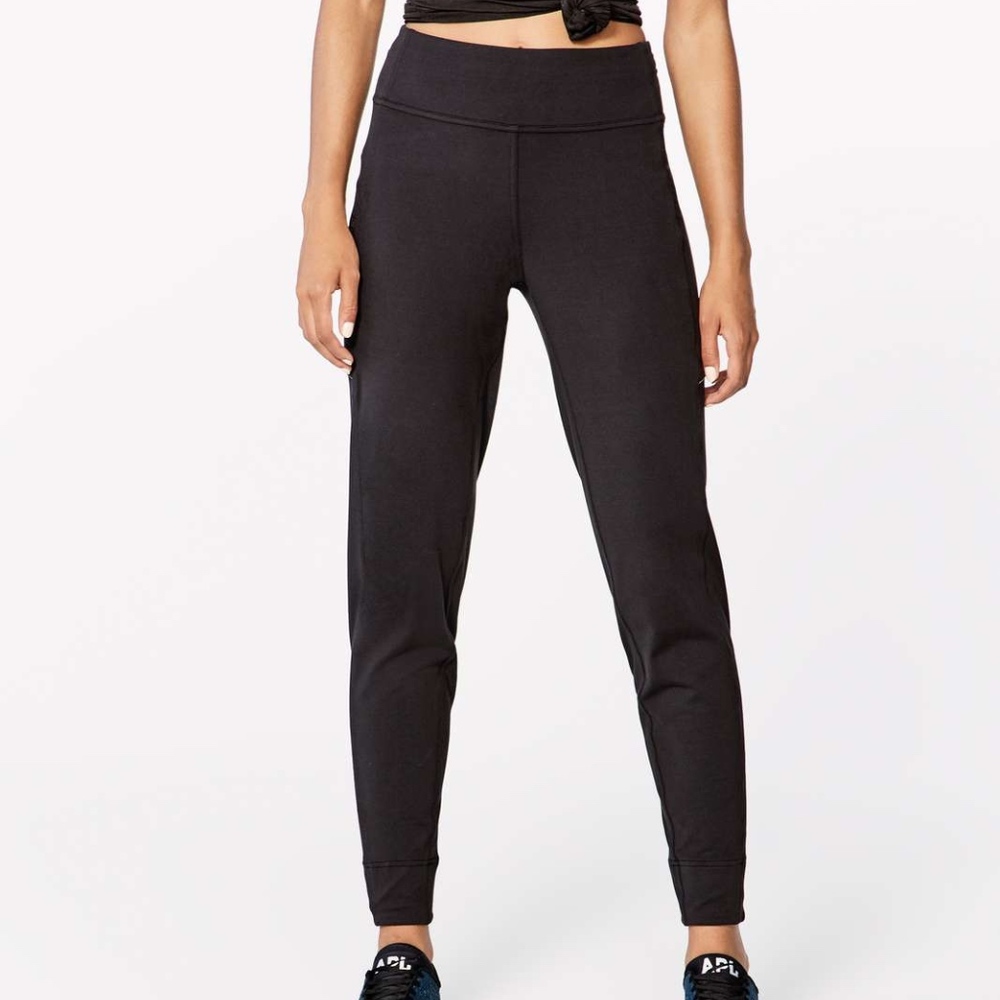 EUC Lululemon Run On Jogger